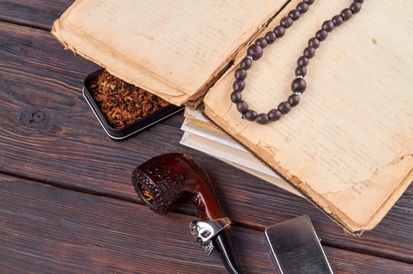 Quels bijoux porter pour compléter votre tenue ?